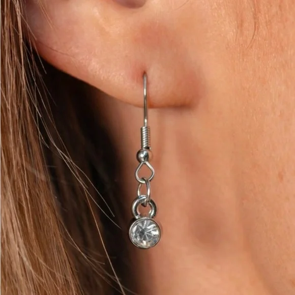 Cosmic Chic - Black Necklace - Picture 2 of 3